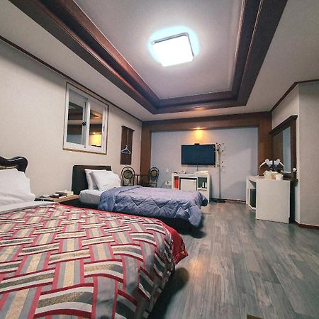 Galleria Hotel Andong Exterior photo