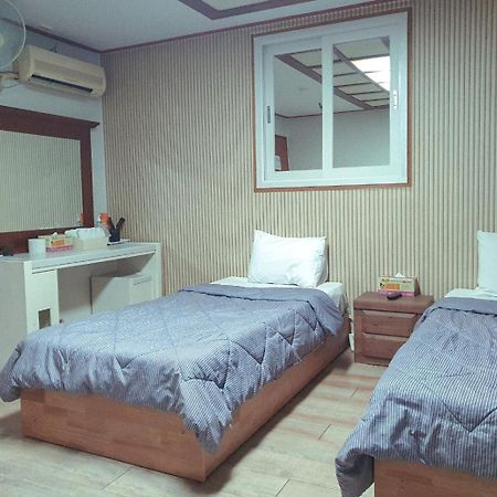 Galleria Hotel Andong Exterior photo